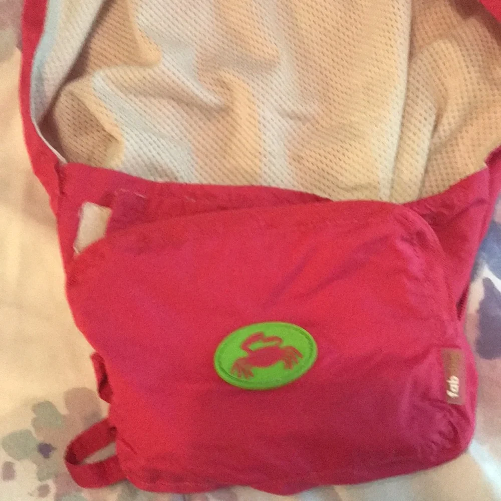 3 for $15 🦋🦋 Fab Dog hot pink packaway raincoat